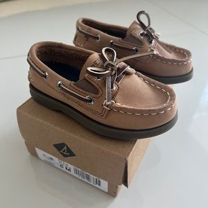 SPERRY top- sider. For toddlers. size 6. Nwot